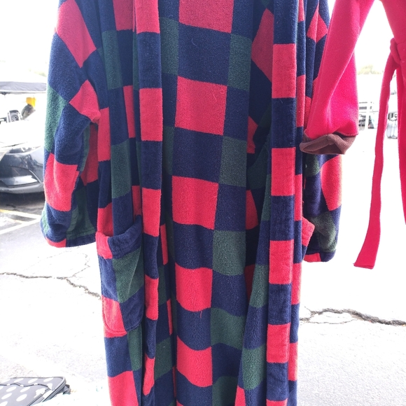 Men's Robe - Picture 2 of 2